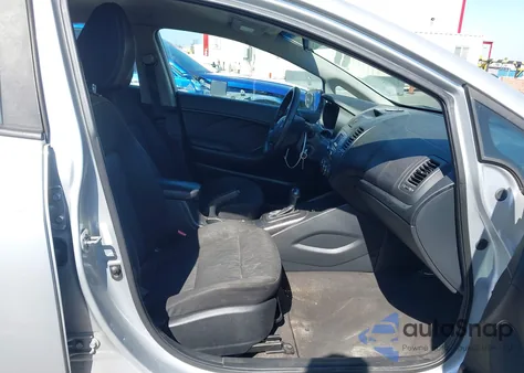 2016 Kia Forte Lx z USA, uszkodzony, nr VIN KNAFK4A64G5593600